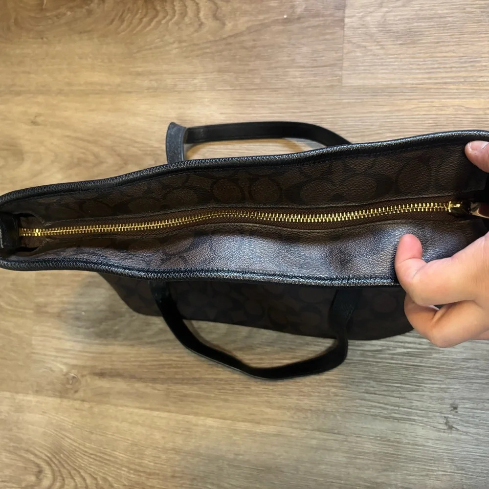 Coach Black and Brown Signature Tote - Picture 6 of 7